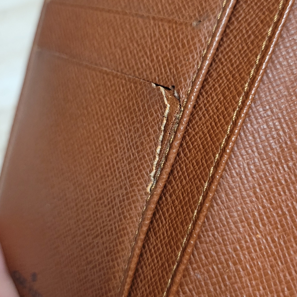 Louis Vuitton Monogram Wallet - Picture 8 of 9